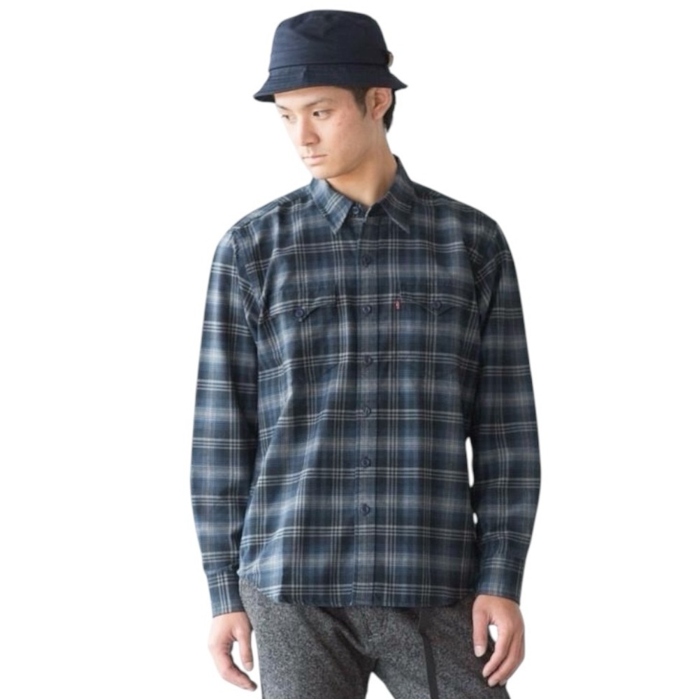 NWT LEVI’S LONG SLEEVE FLANNEL BUTTON UP